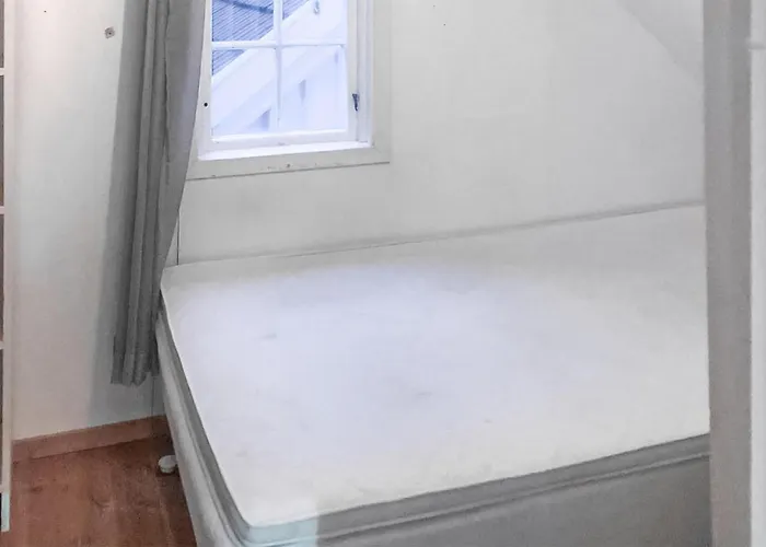 2 Bedroom Cozy In *