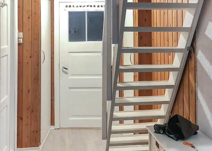 2 Bedroom Cozy In